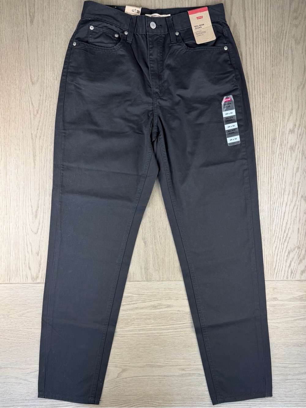 Levi's 80s Mom Jeans 29x30 Black High Rise Relaxed Tapered NWT
